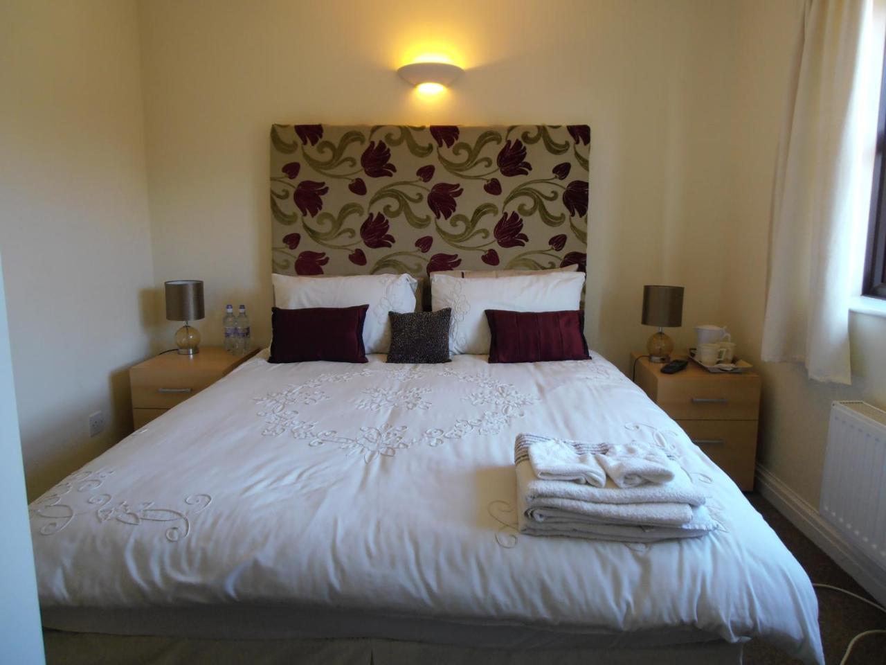Castle View Rooms Castle Hedingham Exterior photo